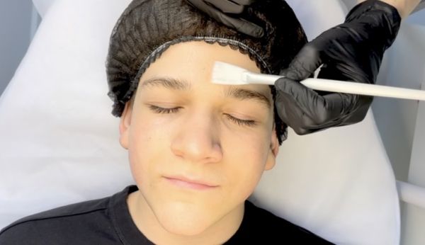 Kurs Peelingi chemiczne – nowe materiały i protokoły zabiegowe